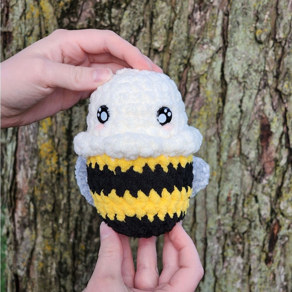 Crochet BOO Bee Plushie